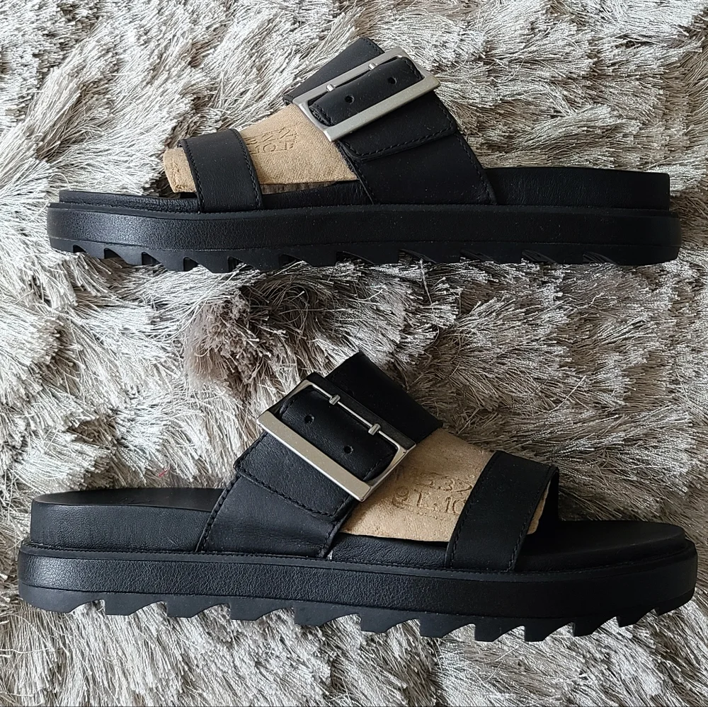 Sorel Roaming Buckle Slides - Picture 2 of 4